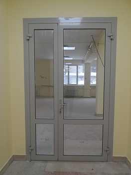 Алюминиевая дверь 1800x2100 мм. GFTD33205